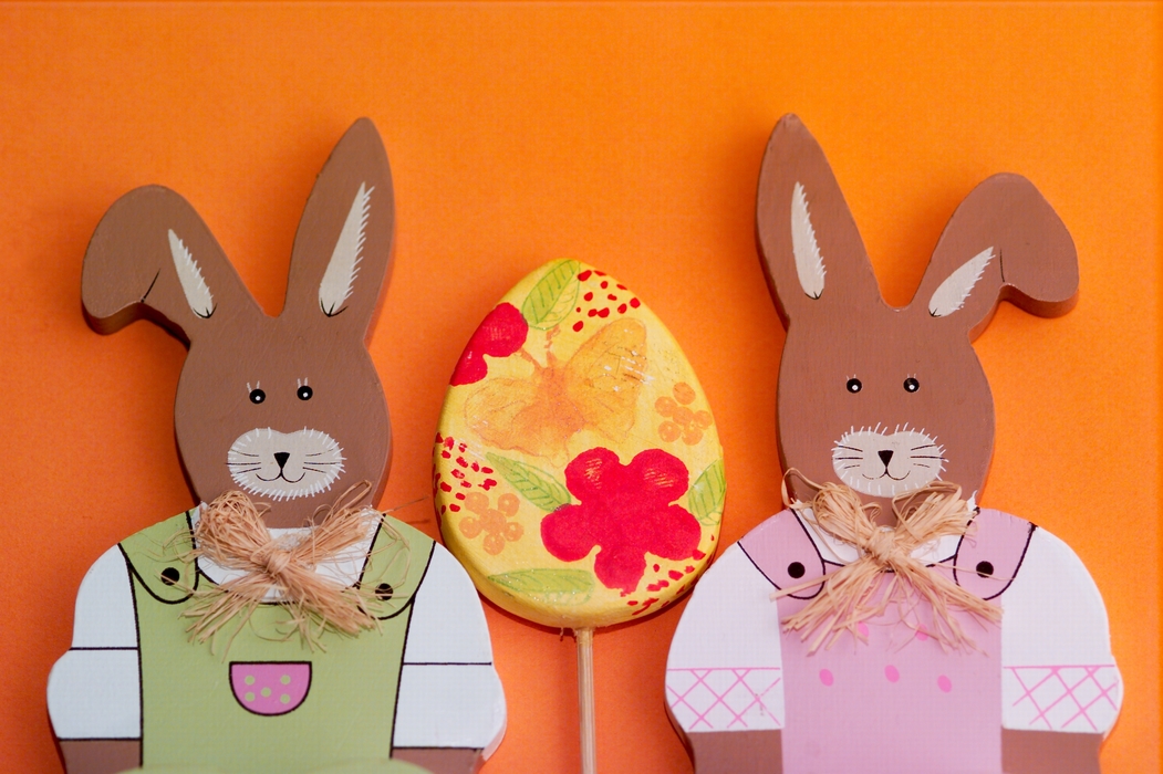 Two Easter Bunnies with Easter Egg