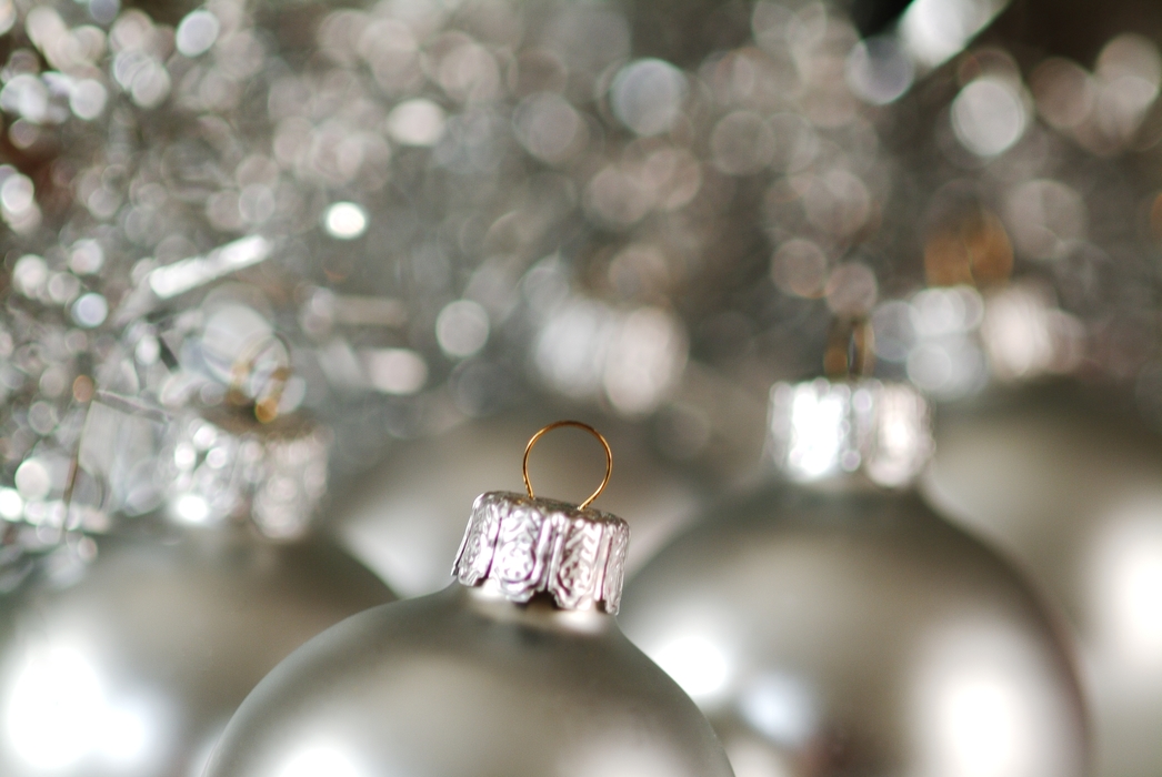 Christmas Ornaments: Silver Balls